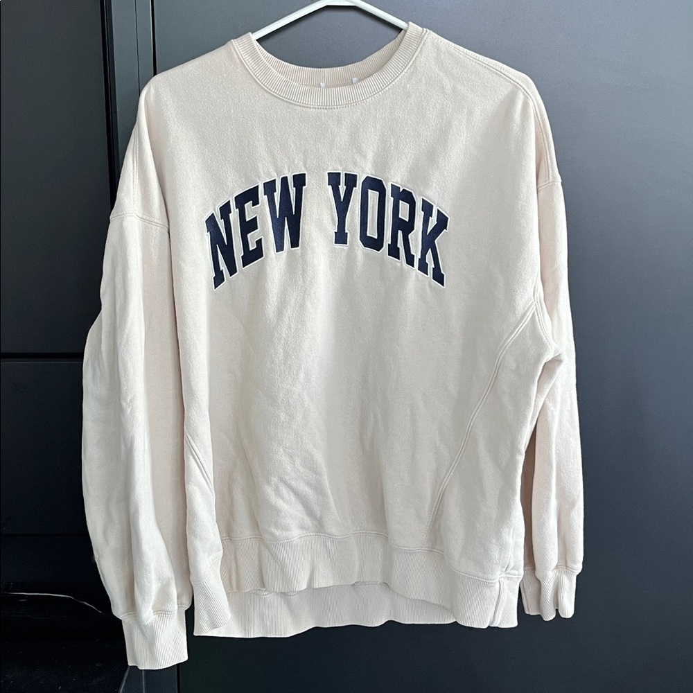 *SOLD* New York Crewneck Sweatshirt - Picture 1 of 4